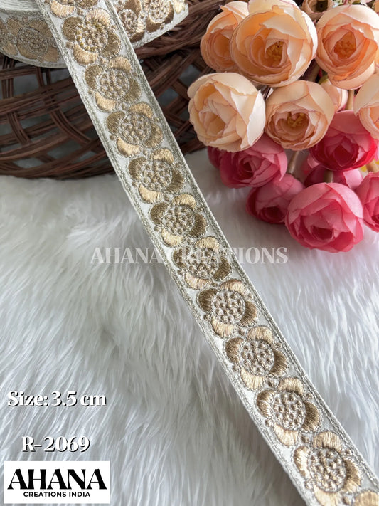 Esha Slub Zari Lace - White base with Golden geometrical work